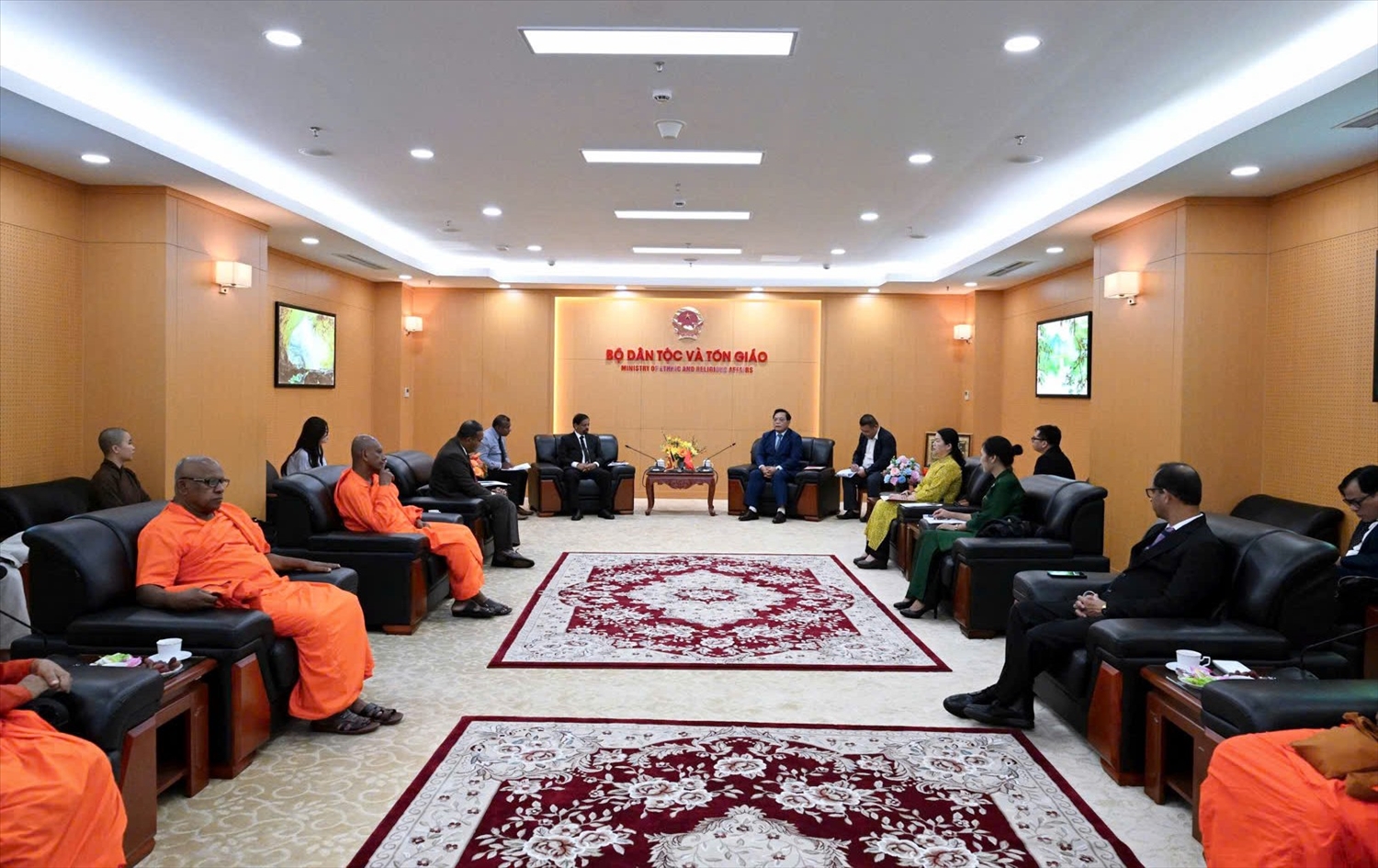 Quang cảnh buổi tiếp