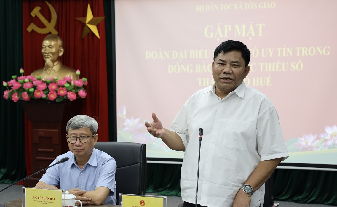 Thứ trưởng Bộ Dân tộc và Tôn giáo Y Thông chủ trì buổi gặp mặt các đại biểu Người có uy tín trong đồng bào dân tộc thiểu số thành phố Huế