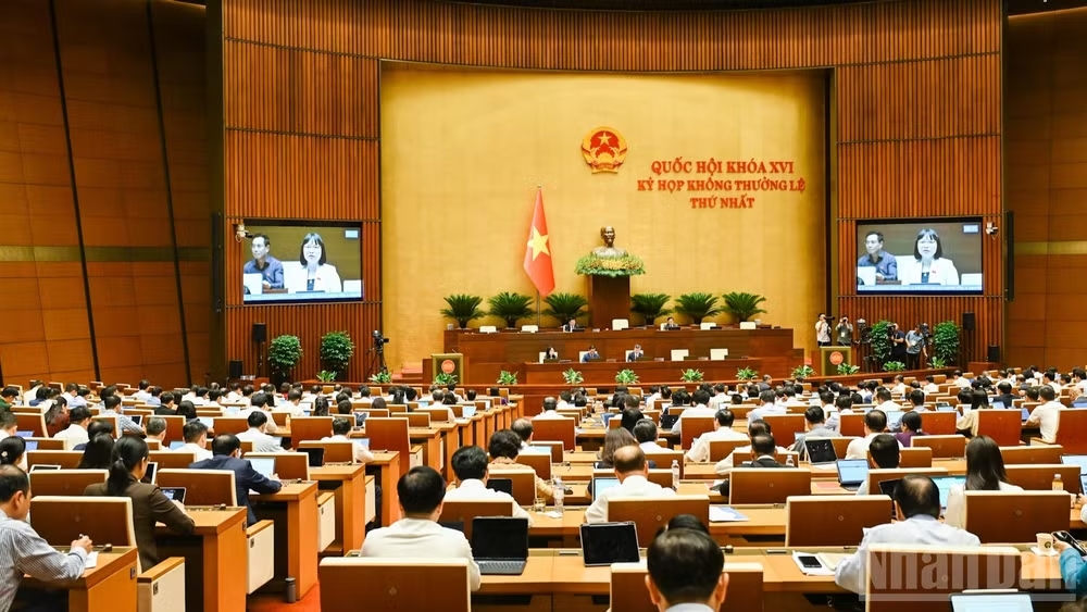 Quang cảnh một phiên họp ở hội trường tại Kỳ họp không thường lệ thứ nhất, Quốc hội khóa XVI. (Ảnh: DUY LINH)