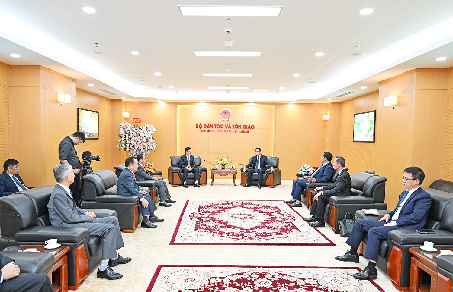 Quang cảnh buổi tiếp