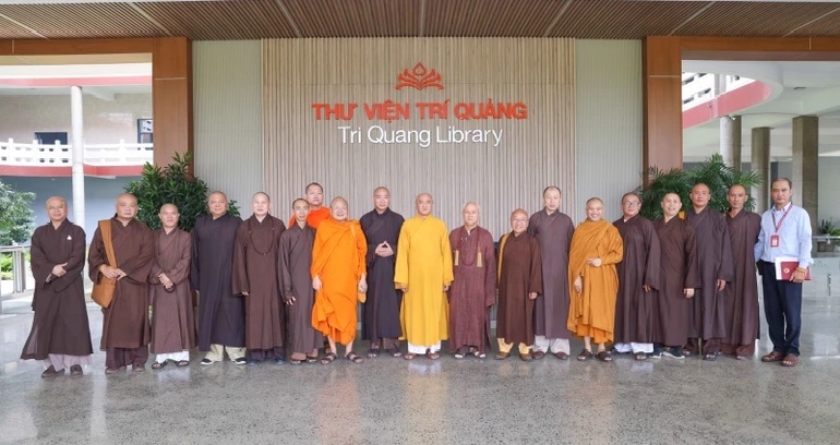 Đoàn đại diện Ban Tổ chức Đại hội đại biểu Phật giáo toàn quốc lần thứ X và các ban chuyên môn đã đến làm việc, khảo sát Học viện Phật giáo Việt Nam tại Thành phố Hồ Chí Minh