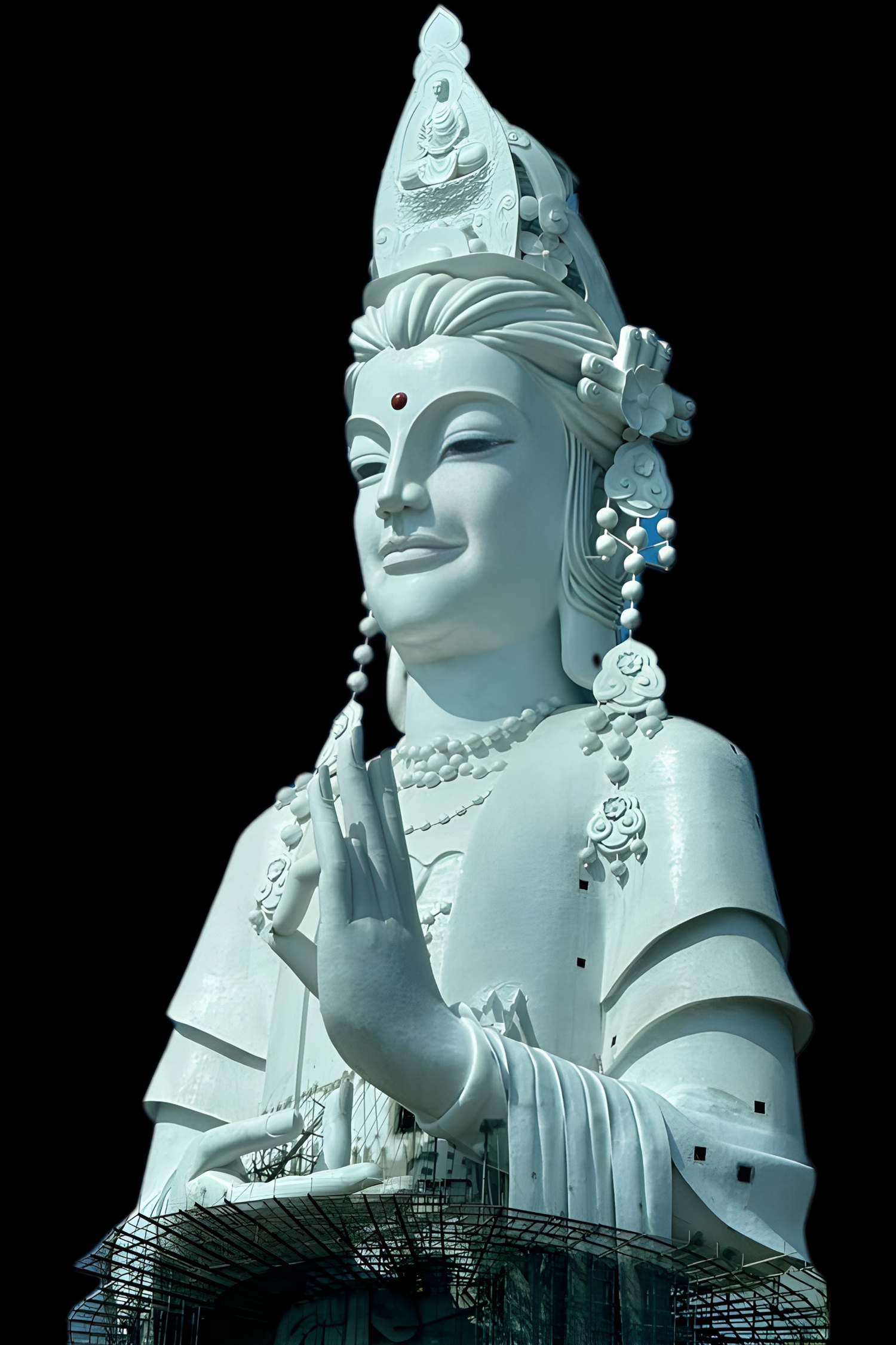 The 125-meter-tall statue of Bodhisattva Avalokiteshvara on Thien Ma mountain is currently considered the tallest in Southeast Asia