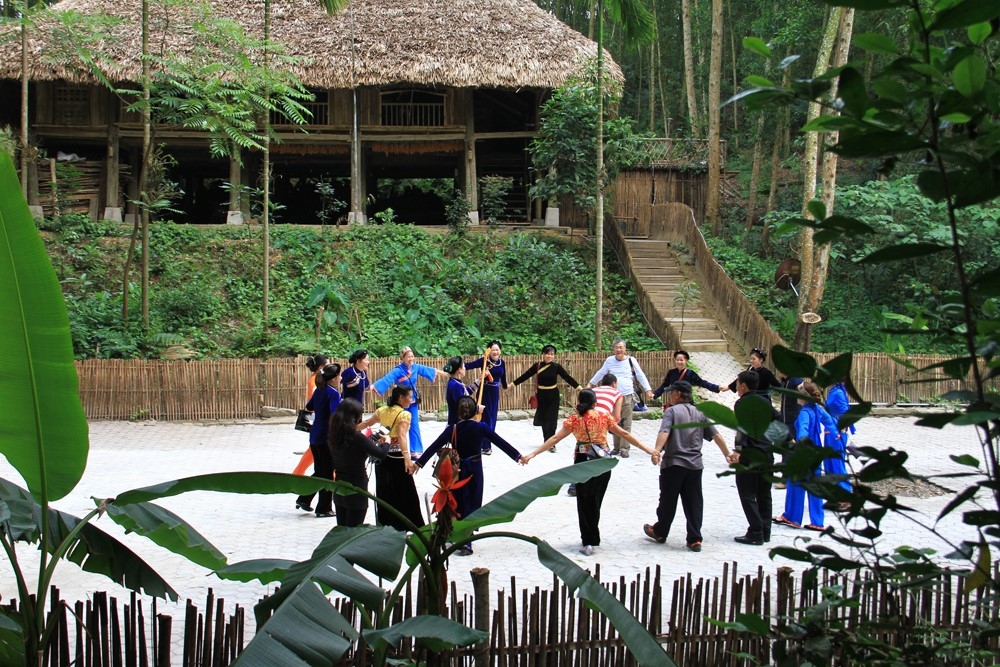 Since receiving the ""Best Tourism Village” award from the World Tourism Organization in 2023, Thai Hai Village (Thai Nguyen province), home to the Tay ethnic group and a site dedicated to the preservation of their traditional culture has become a popular tourist destination