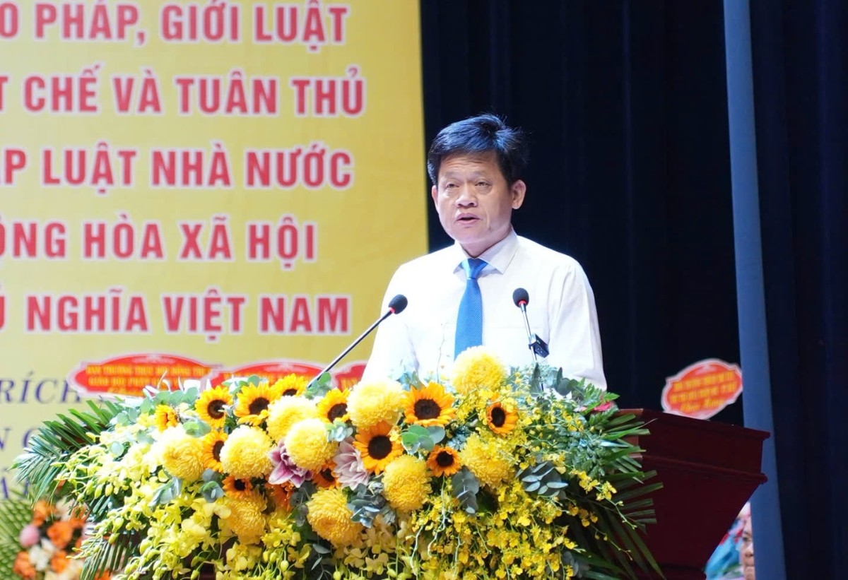 Phó Chủ tịch UBND tỉnh Lê Văn Bảo phát biểu tại Đại hội