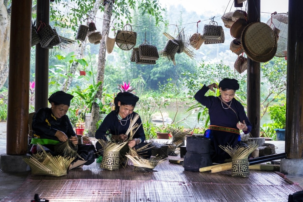 Nghề đan lát truyền thống của người Tày Nghĩa Đô (xã Nghĩa Đô, tỉnh Lào Cai) cũng đã được ghi danh trong danh mục quốc gia, khẳng định thêm giá trị văn hóa độc đáo của vùng đất này