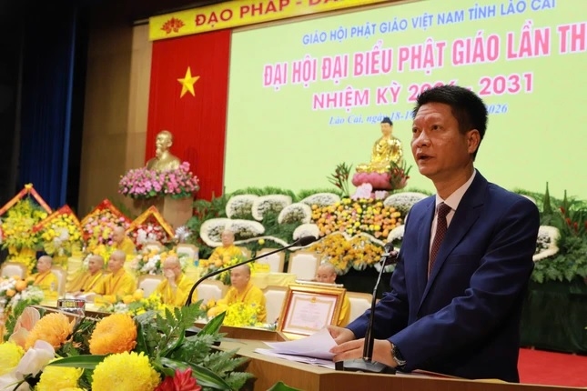 Phó Bí thư Tỉnh ủy Lào Cai Nguyễn Thế Phước phát biểu chúc mừng Đại hội
