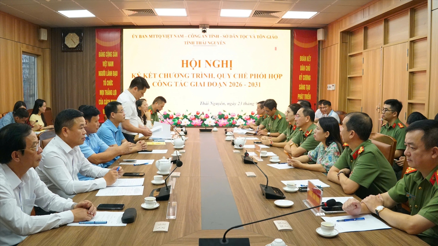 Quang cảnh Hội nghị
