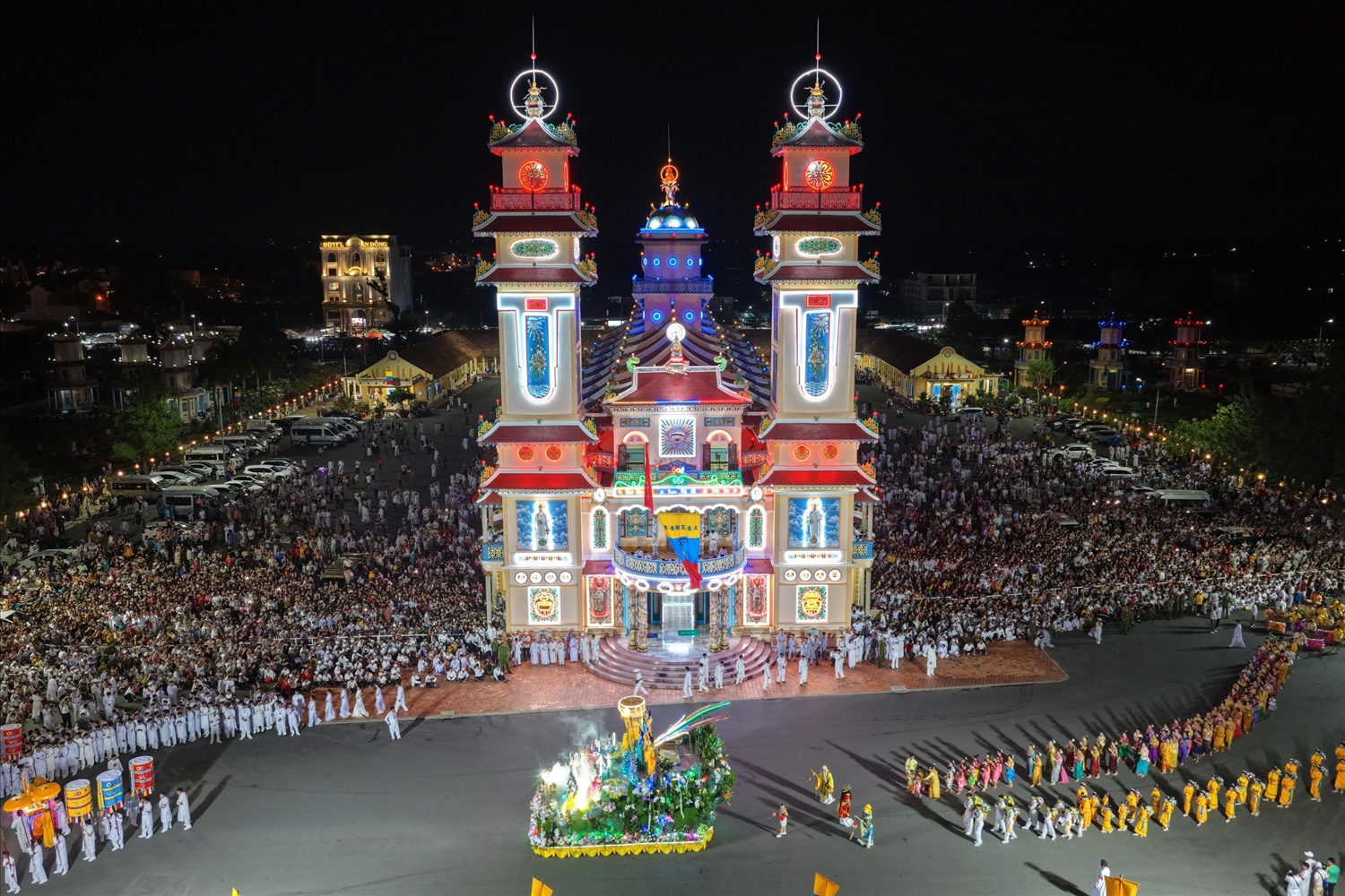 Đại lễ Hội Yến Diêu Trì Cung tại Tòa thánh Cao Đài Tây Ninh