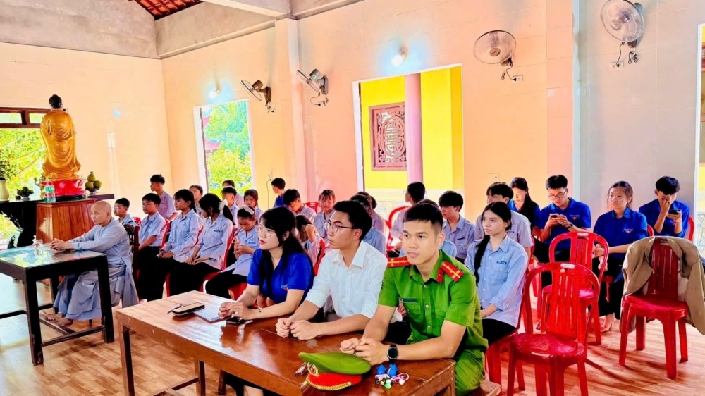 Ngôi chùa trở thành nơi ươm mầm tri thức pháp luật cho thế hệ thanh niên tôn giáo