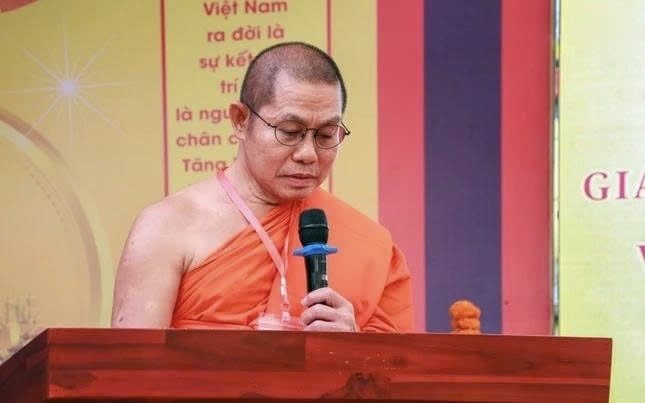Thượng tọa Athipatay Naytryjit phát biểu tán thán những thành tựu của Ban Điều phối và hợp tác Phật giáo Việt Nam tại Lào trong nhiệm kỳ vừa qua