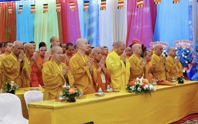 Chư tôn đức tham dự Lễ tổng kết
