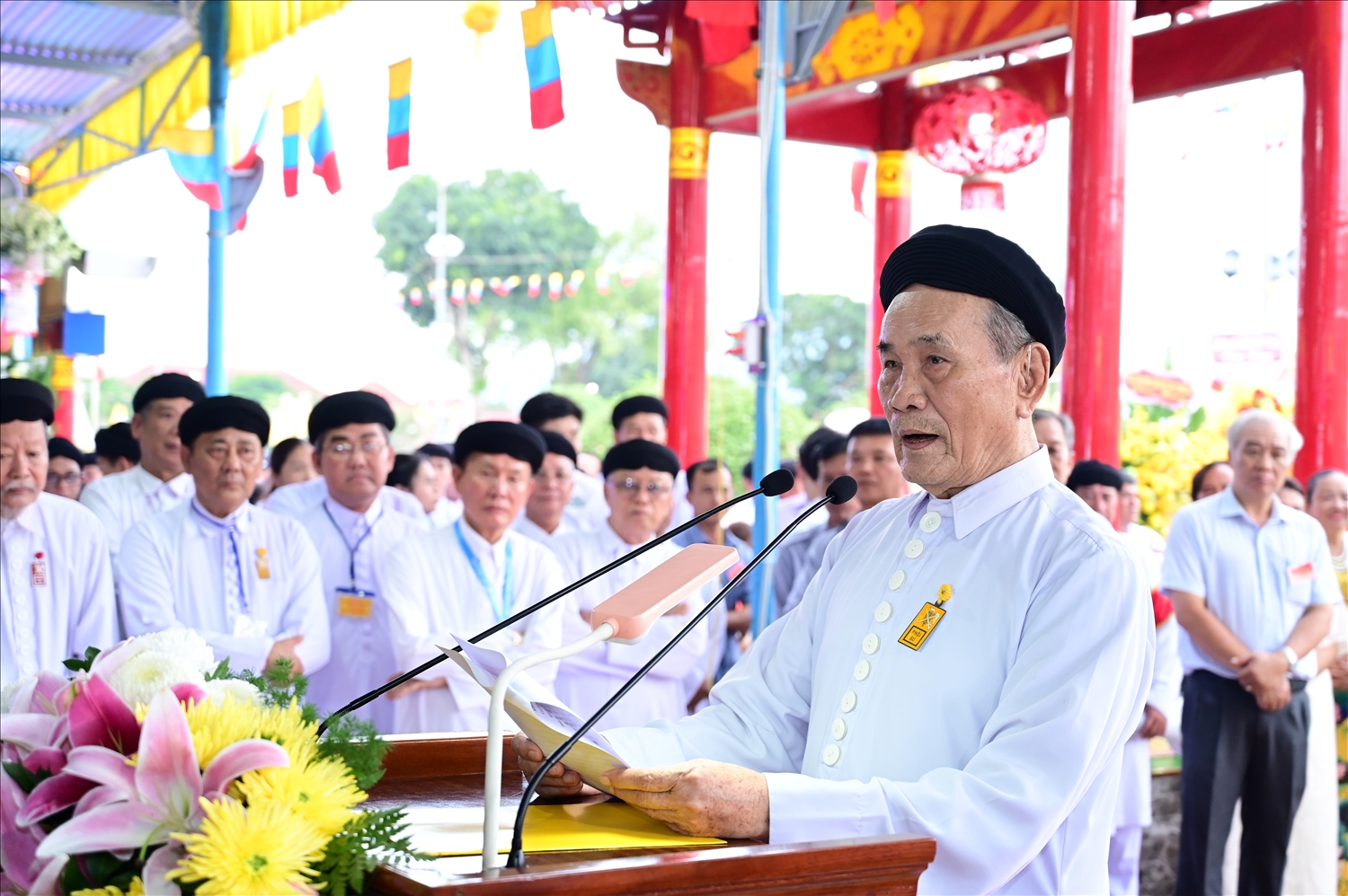 Phối sư Thái Côn Thanh - Quyền Thái Chánh Phối sư Hội thánh Cao Đài Tây Ninh, phát biểu khai mạc Hội Yến Diêu Trì Cung