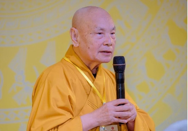 Hòa thượng Thích Thiện Nhơn phát biểu tại Hội thảo