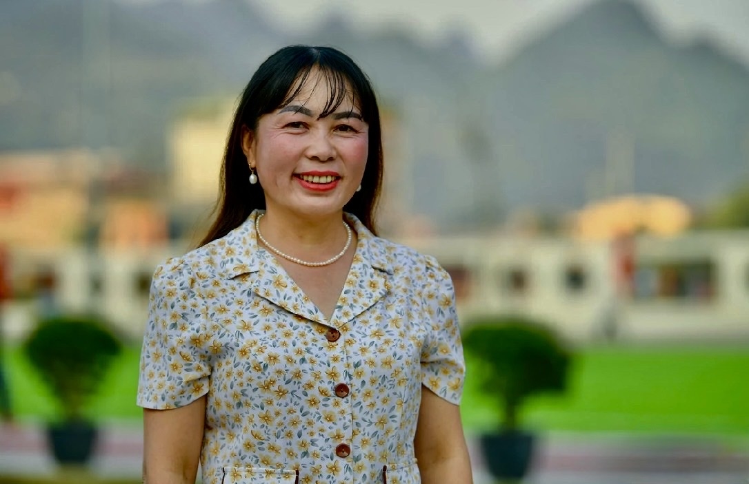Cô Mông Thị Duyên, Hiệu trưởng Trường phổ thông nội trú tiểu học và THCS Mường Khương, giới thiệu về công tác chuẩn bị cho năm học mới