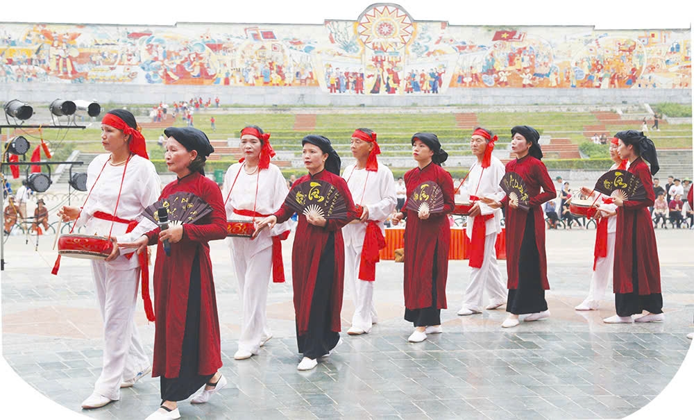 Từ khi Tín ngưỡng thờ cúng Hùng Vương được ghi danh, lãnh đạo tỉnh Phú Thọ đặc biệt quan tâm đến việc bảo tồn và phát huy giá trị của di sản văn hóa phi vật thể này và cam kết thực hiện chương trình hành động nhằm bảo vệ sức sống, sự lan tỏa của Tín ngưỡng thờ cúng Hùng Vương ở tỉnh Phú Thọ